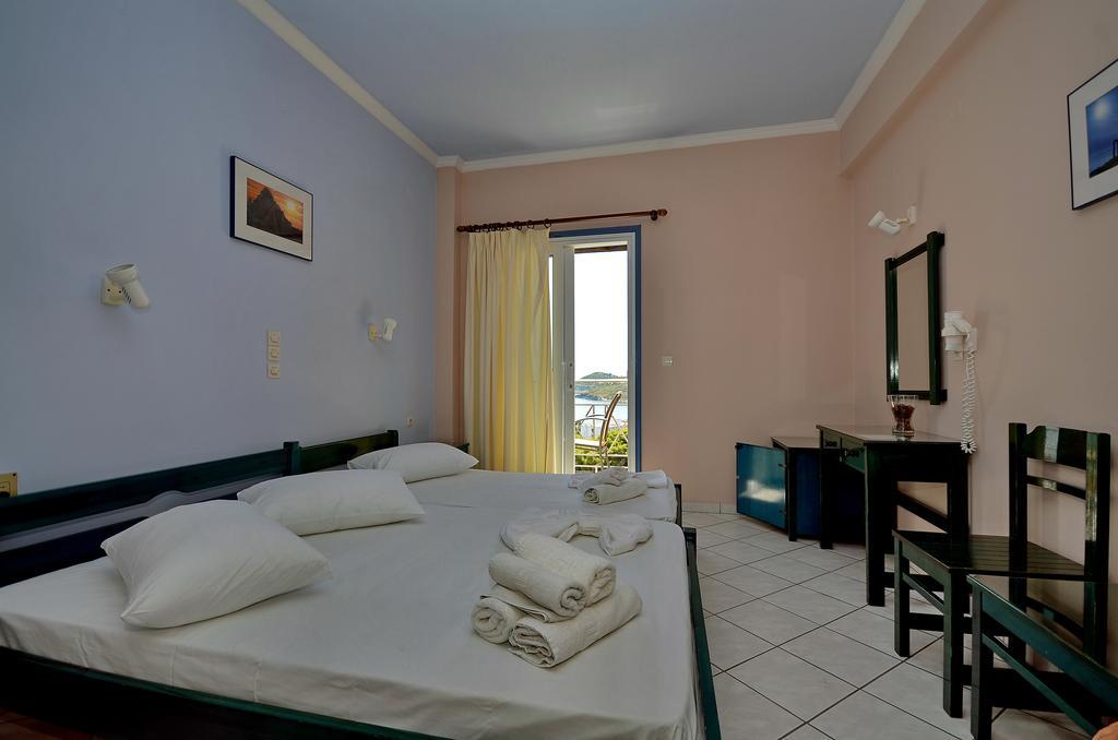 Hotel Magda Ajía Marína Kültér fotó